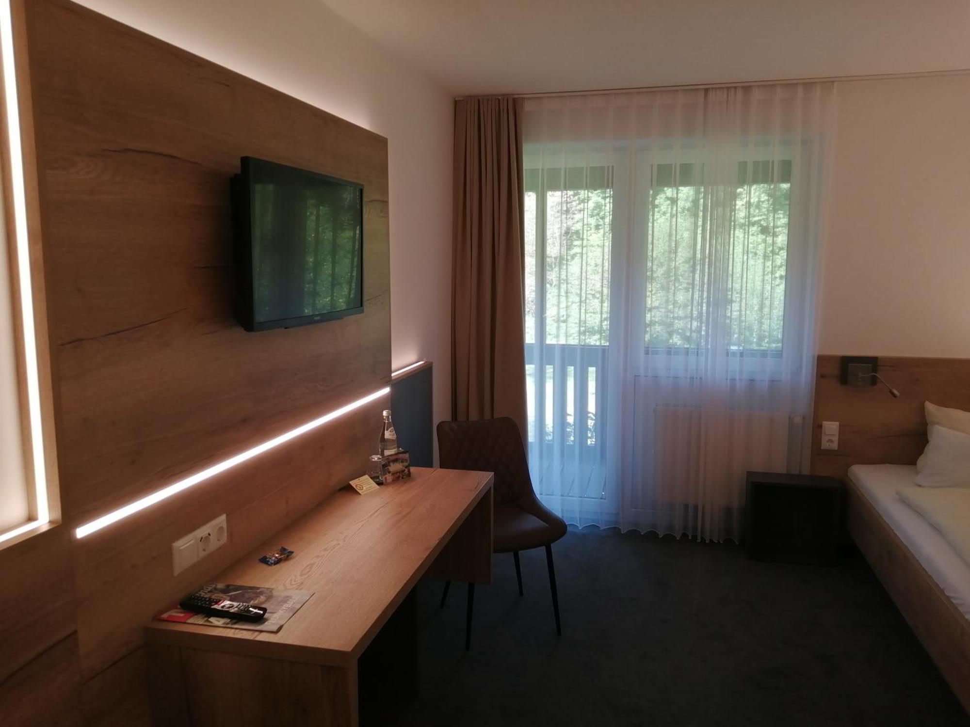 Hotel Am Regenbogen Cham Kültér fotó