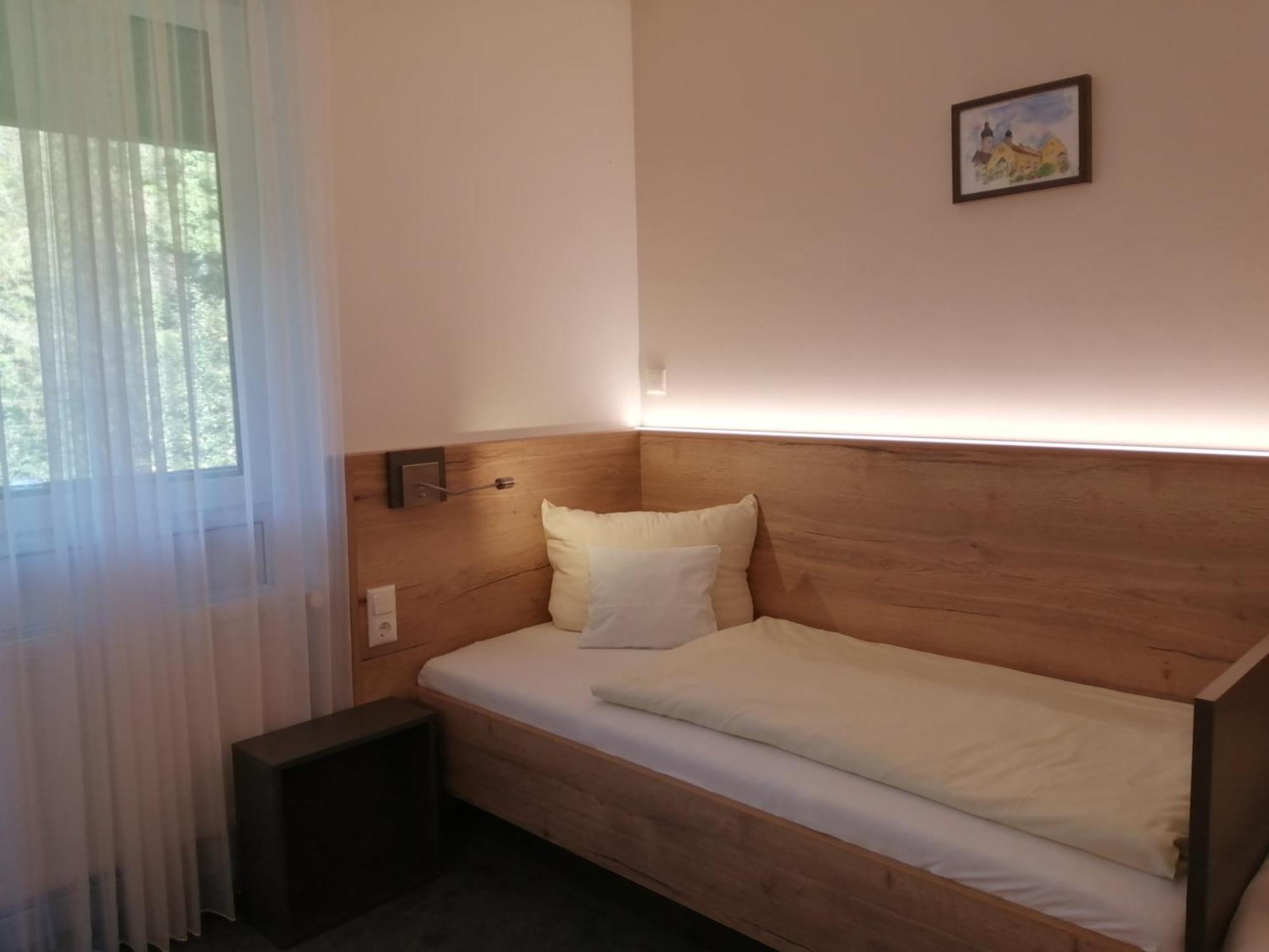Hotel Am Regenbogen Cham Kültér fotó